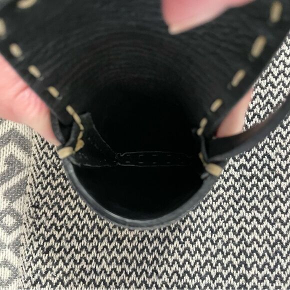 Fredd & Basha Blk/Tan w/White Stitching Detail Leather Carrying Case - Picture 9 of 9